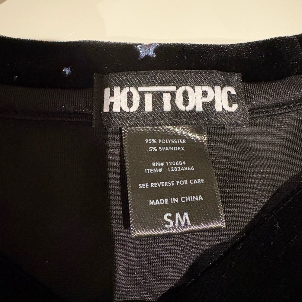 Hot Topic Black Velvet Constellation Boxy Girls Crop Top Size Small - Picture 5 of 7
